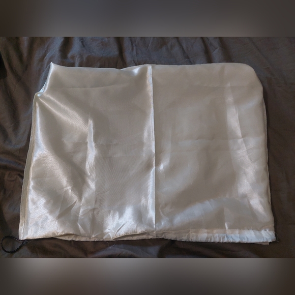 Coach Dustbag, 19.75" X 15.25" - Picture 4 of 6